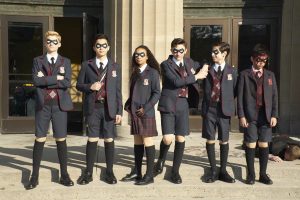 Read more about the article Review – The Umbrella Academy